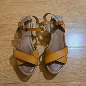 MIA Brown Heels Size 7.5